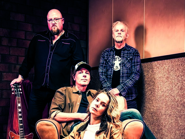 Lowland Drive-promo foto.jpg