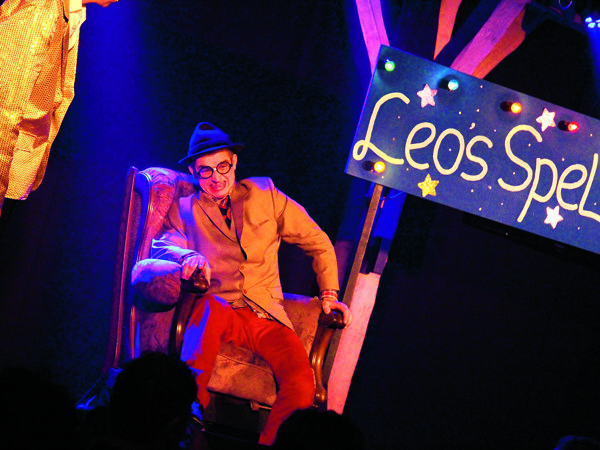 Joost Hoonberg as Buschauffeur Bert.JPG