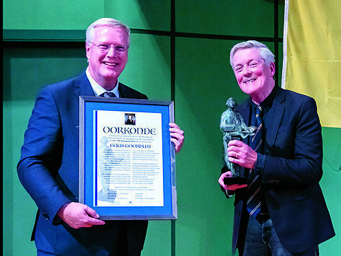 beeld uitreiking.jpeg