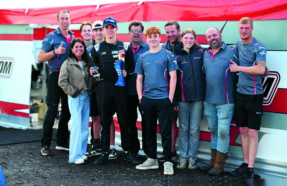 familie-bult-en-team-ostricourt.jpeg